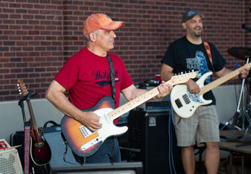FOTG - Ken Dix and the Lawn Jockeys - 060217